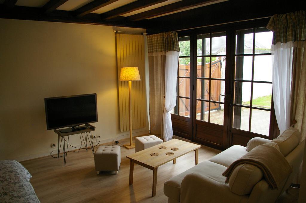 Appartamento Juniper House Vulaines-sur-Seine Esterno foto